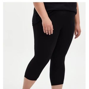 Size 4 torrid leggings- 4 pairs